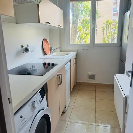 Appartamento Charming Comfortable Near The Metro In Great Location Cachan
